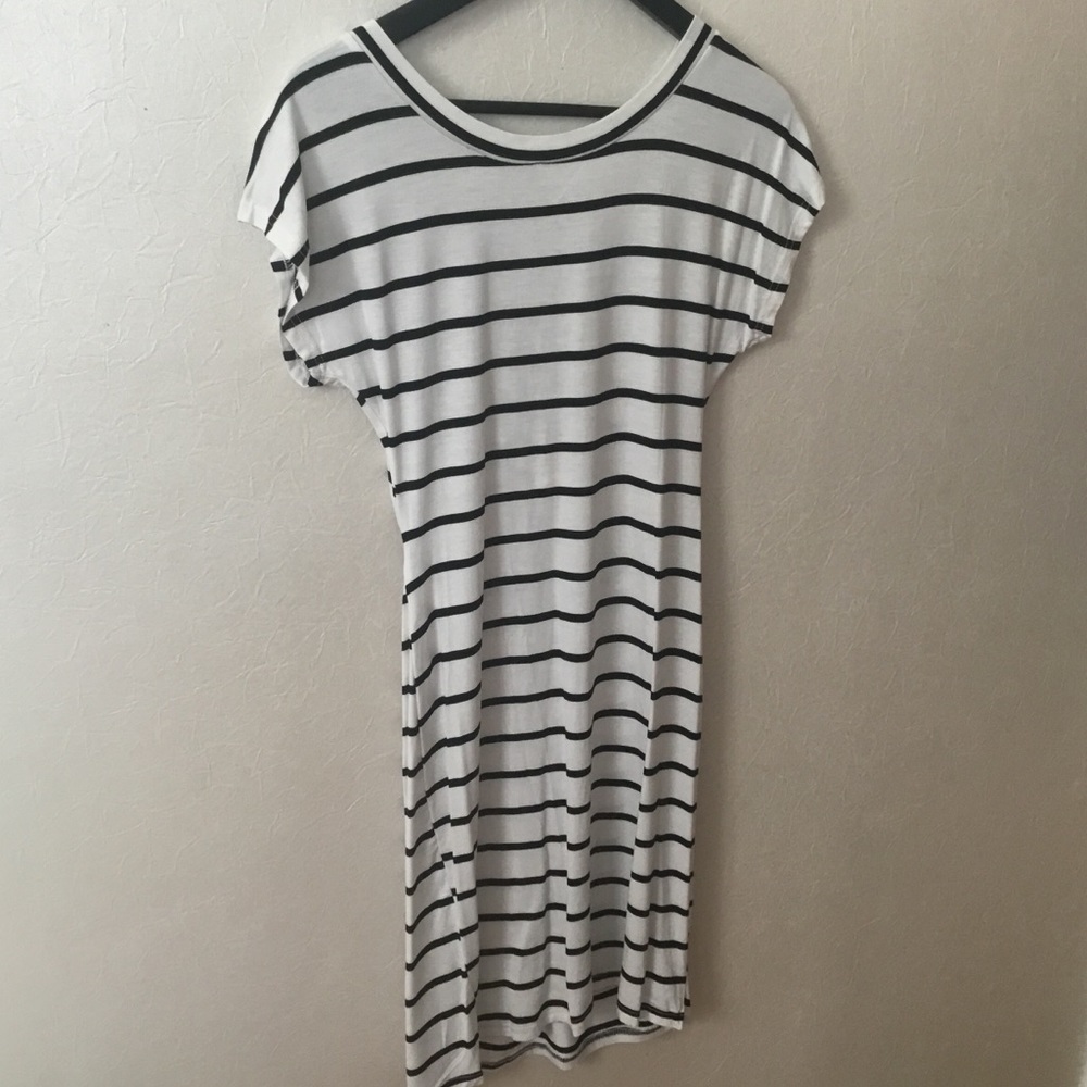 Striped summer dressππ΄ - Picture 5 of 6